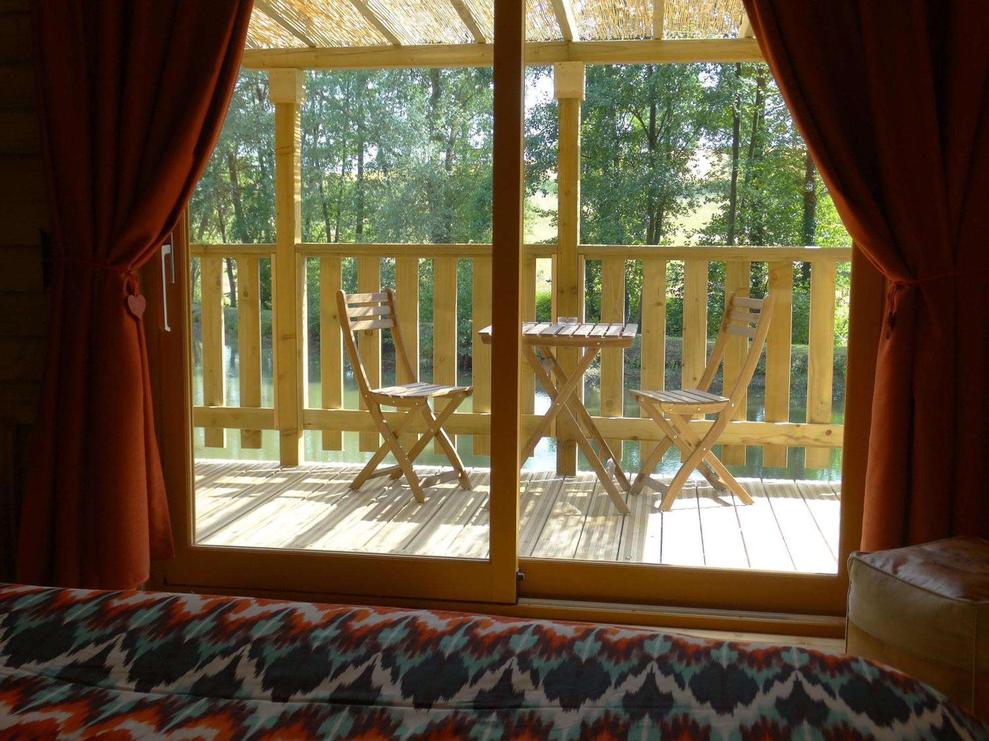 ホテル Etangs Du Moulin Suzy 部屋 写真